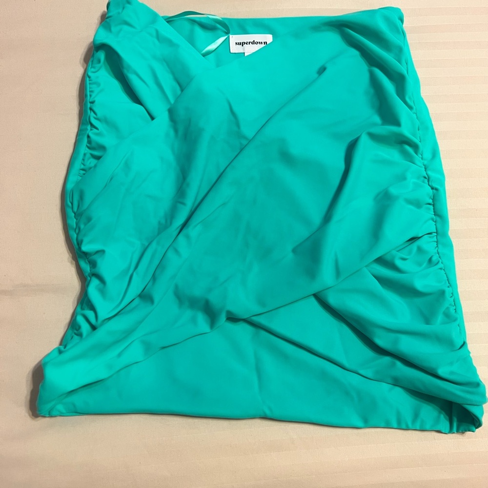 Superdown Lessie V mini skirt S - Picture 3 of 3